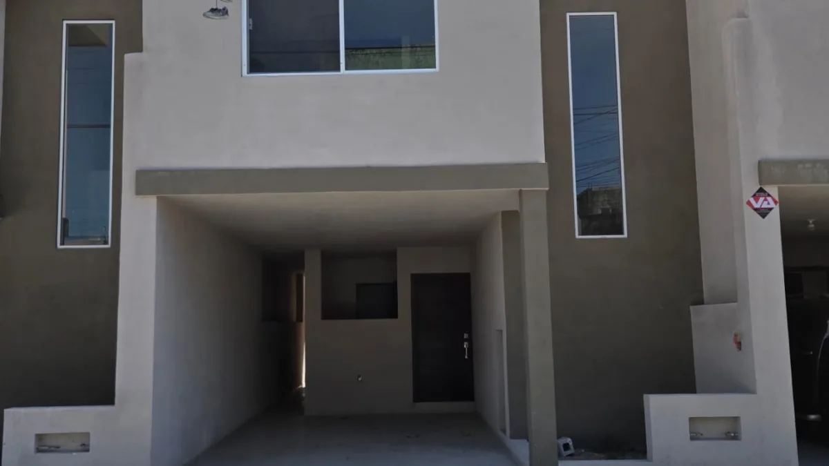 Casa en venta en la col. Barandillas