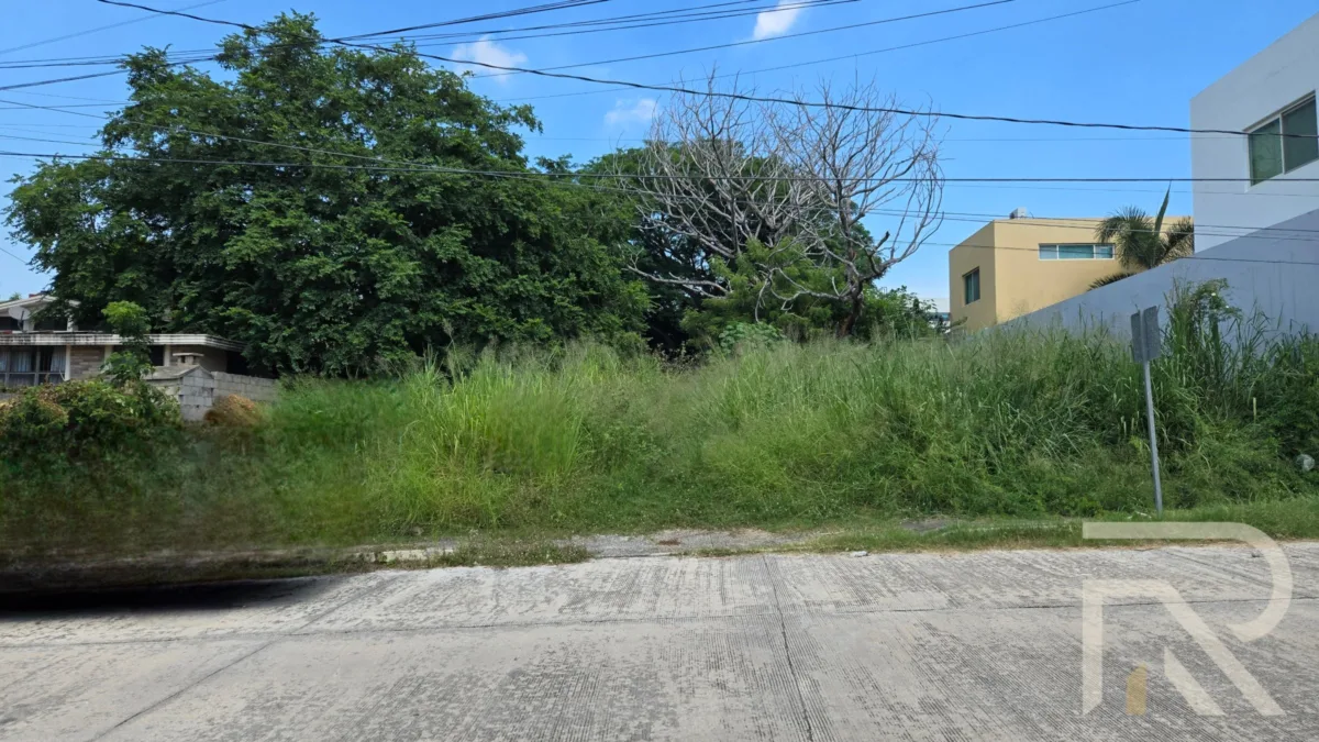 Terreno en el charro